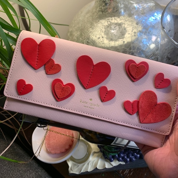 kate spade Handbags - Authentic Kate Spade Crossgrain leather ❤️ wallet